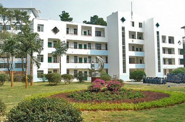 河南省南陽經(jīng)濟貿(mào)易學(xué)校