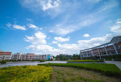 內(nèi)黃縣職業(yè)技術(shù)教育中心 內(nèi)黃縣職業(yè)技術(shù)教育中心