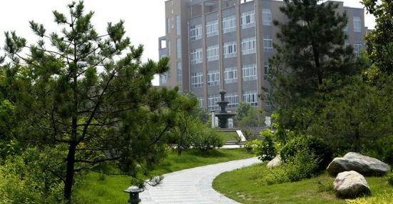 南陽(yáng)第二中等職業(yè)學(xué)校 南陽(yáng)第二中等職業(yè)學(xué)校