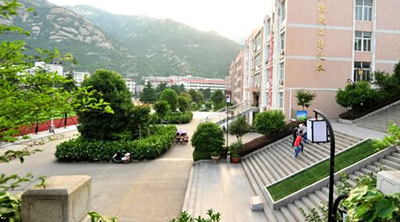 鄭州外資企業(yè)管理中等專業(yè)學(xué)校環(huán)境 鄭州外資企業(yè)管理中等專業(yè)學(xué)校環(huán)境