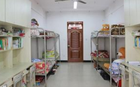 南陽文化藝術(shù)學(xué)校寢室環(huán)境圖片 南陽文化藝術(shù)學(xué)校寢室環(huán)境圖片