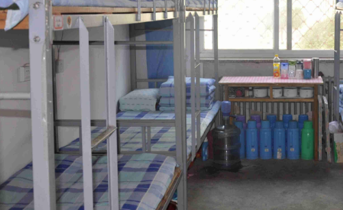 河南省輕工業(yè)學(xué)校 河南省輕工業(yè)學(xué)校