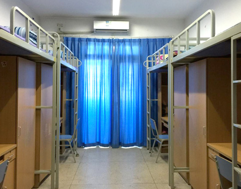 新鄉(xiāng)市工業(yè)學(xué)校 新鄉(xiāng)市工業(yè)學(xué)校