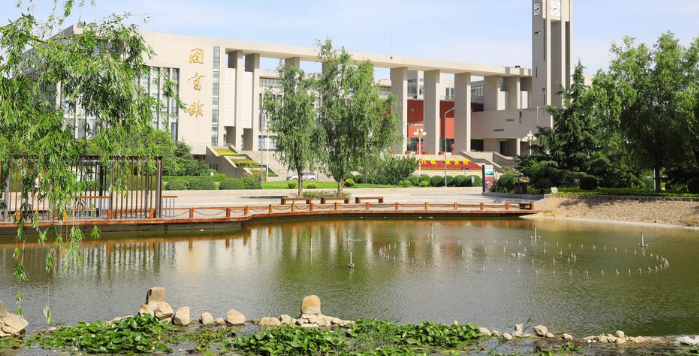 鄭州仲景國(guó)醫(yī)中等專(zhuān)業(yè)學(xué)校 鄭州仲景國(guó)醫(yī)中等專(zhuān)業(yè)學(xué)校